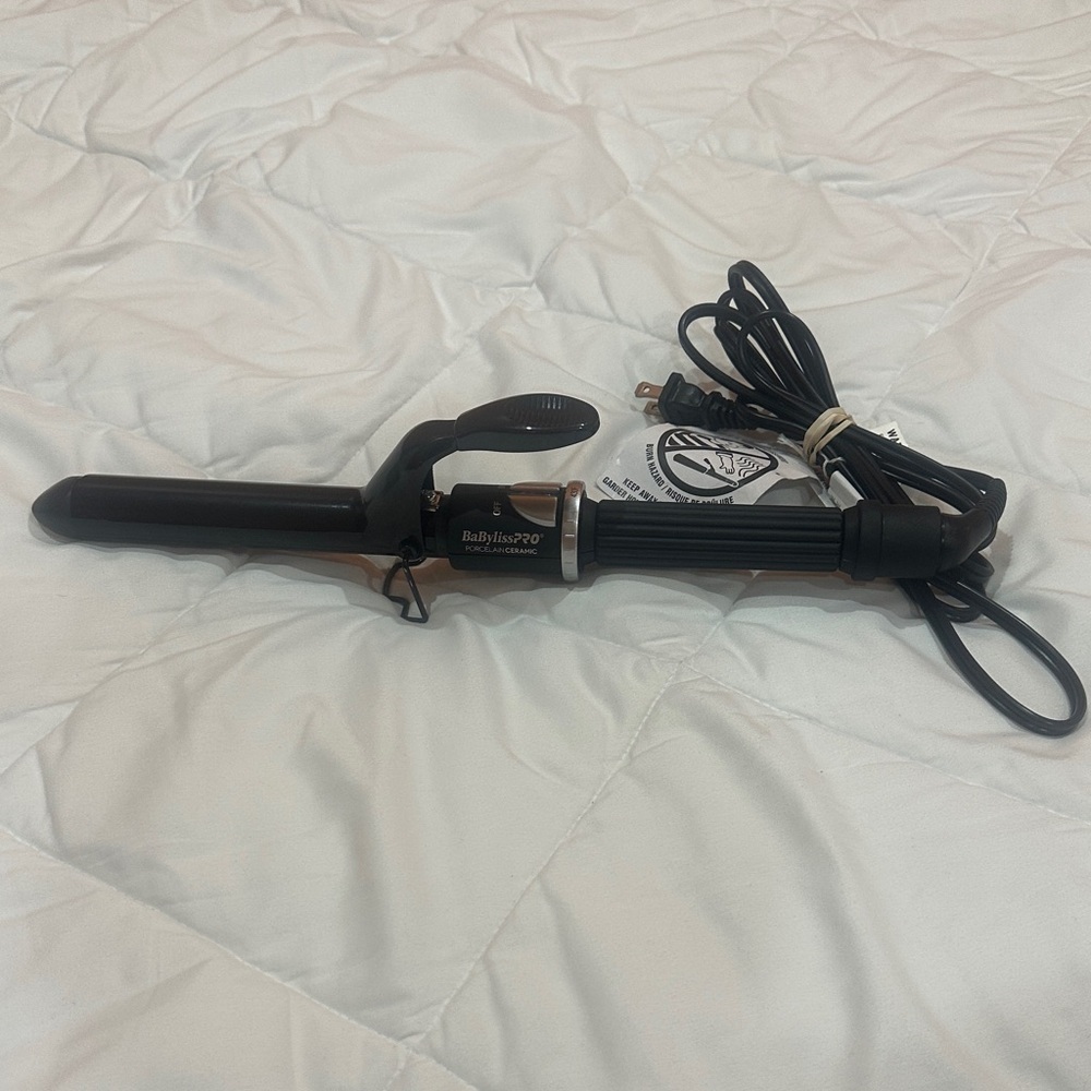 NEW BaBylissPRO Black Curling Iron